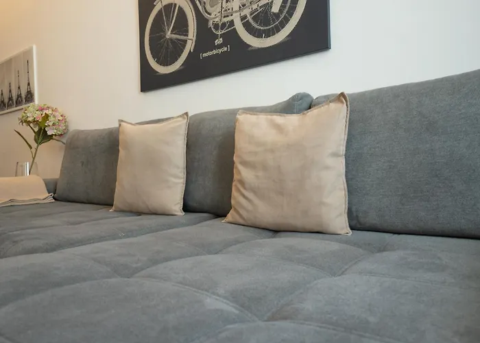 Charming With Balcony, Close To Stephansdom Cathedral *