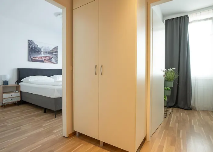 Apartmán Charming With Balcony, Close To Stephansdom Cathedral Vídeň