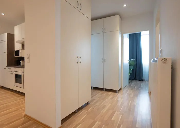 Charming With Balcony, Close To Stephansdom Cathedral Apartmán