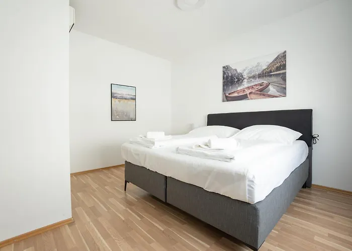 Charming With Balcony, Close To Stephansdom Cathedral * Vídeň