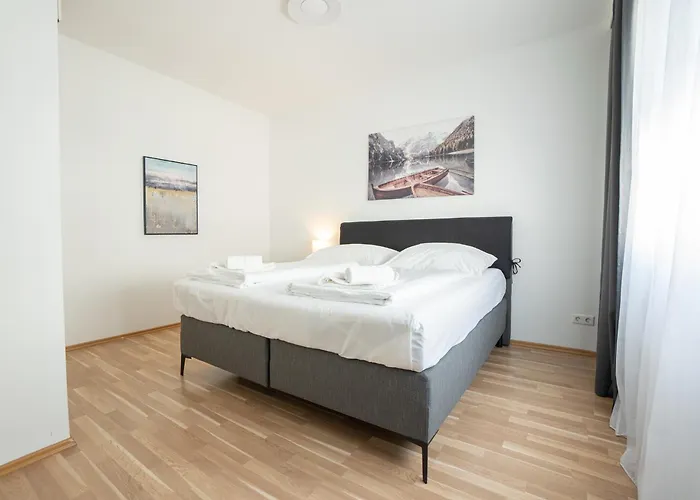 Charming With Balcony, Close To Stephansdom Cathedral Apartmán