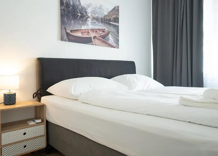 Charming With Balcony, Close To Stephansdom Cathedral *