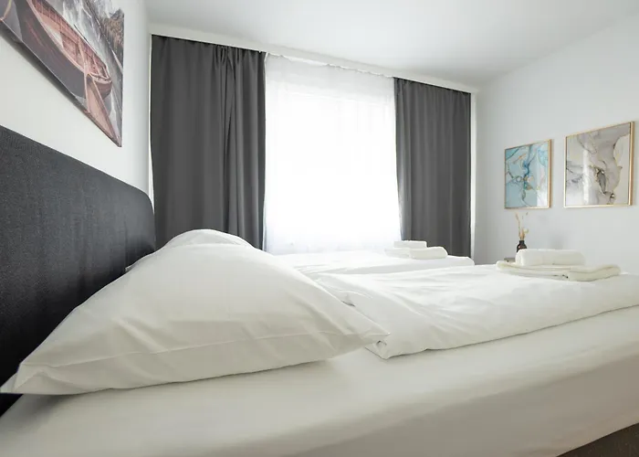 Charming With Balcony, Close To Stephansdom Cathedral *